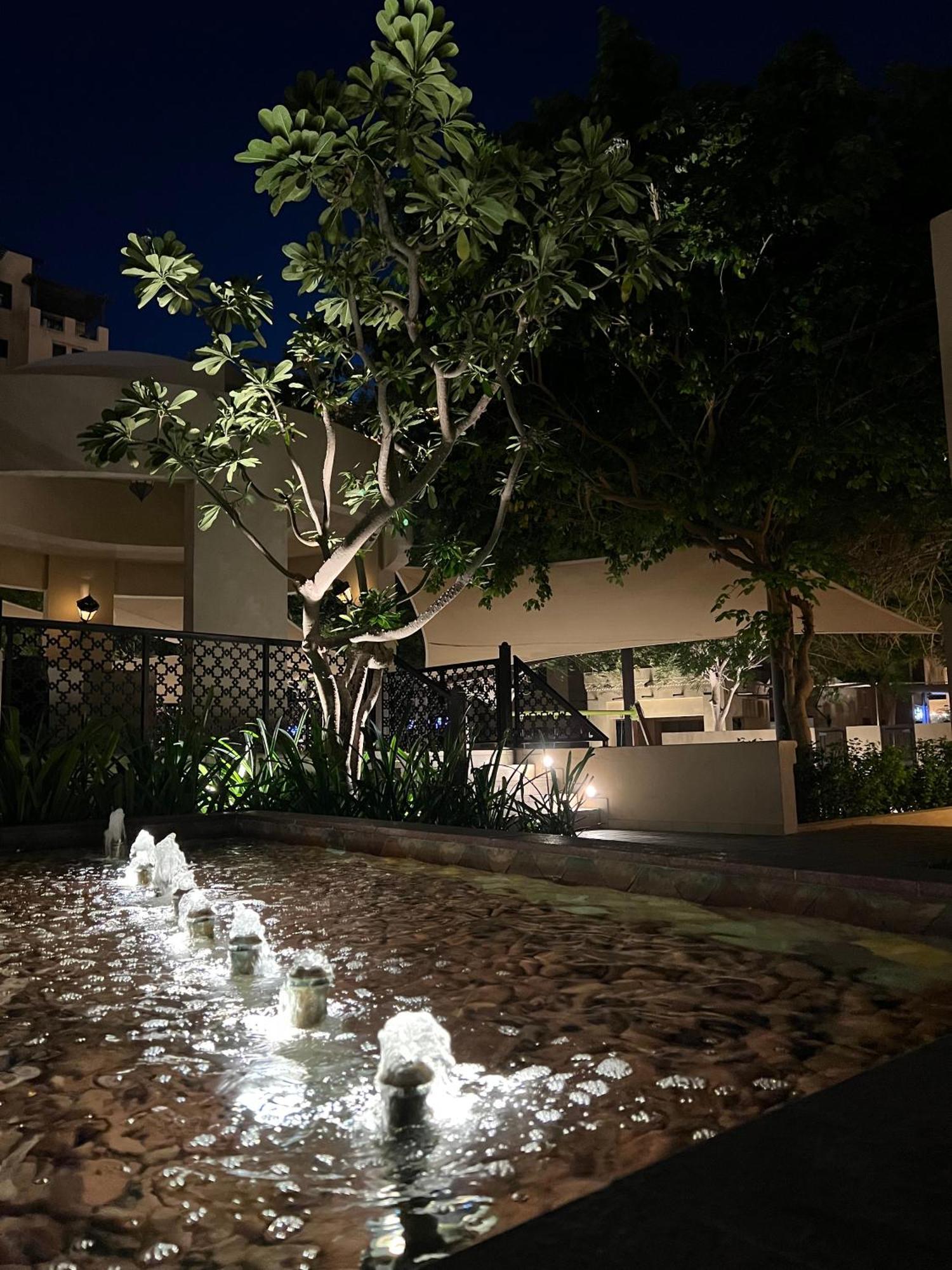 Smartapt Elegant 1 Bdr Burj View Apartment Dubai